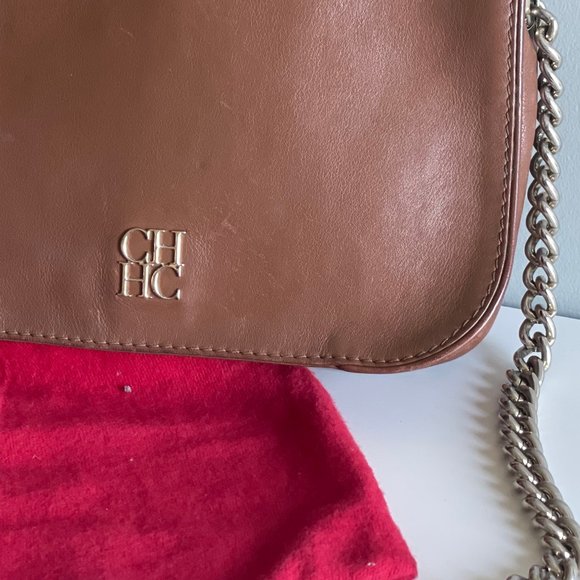 Carolina Herrera Tan Leather Flap Shoulder Bag - Picture 3 of 6